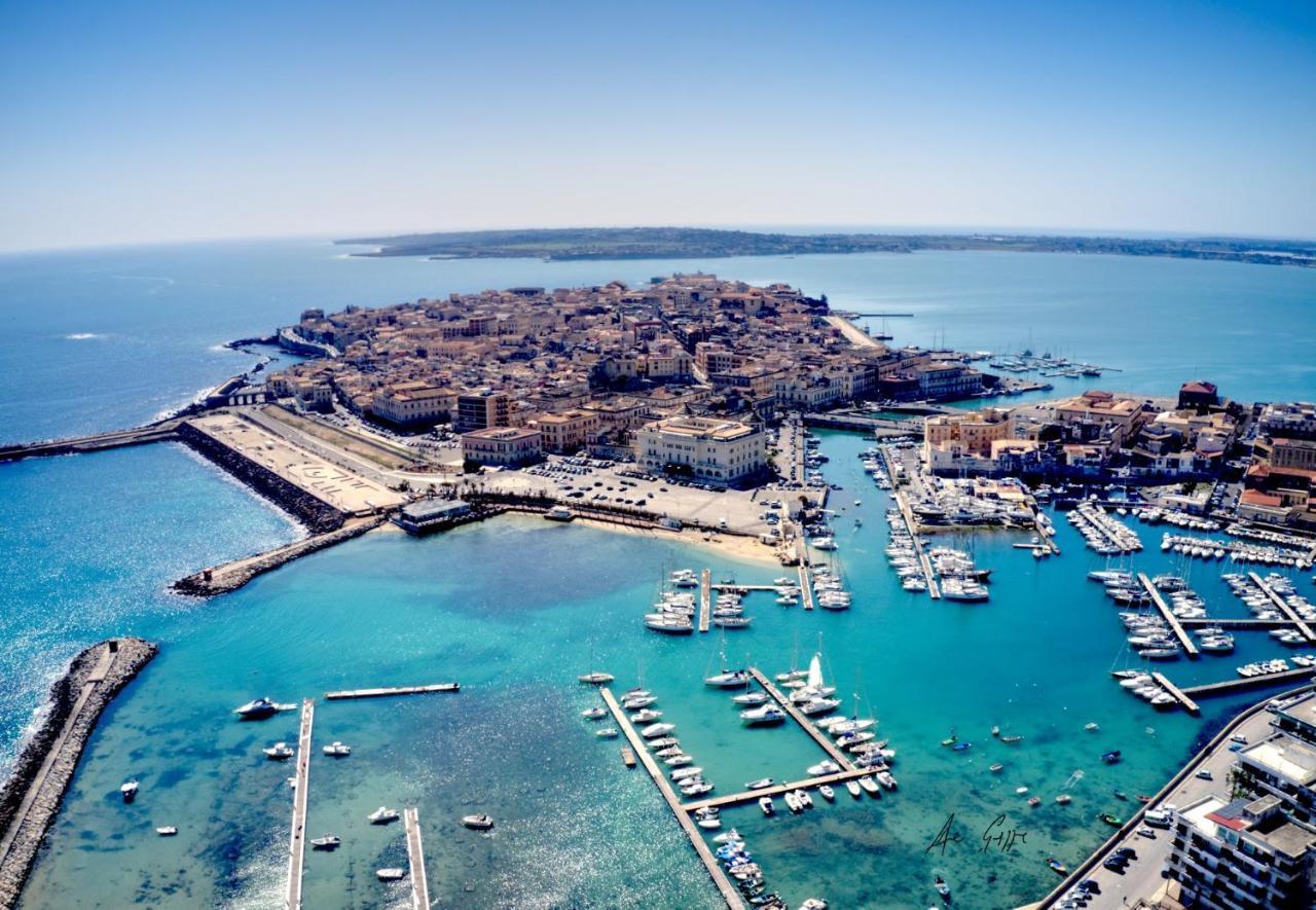 La Gorgone Ortigia Suites Syracuse Екстер'єр фото